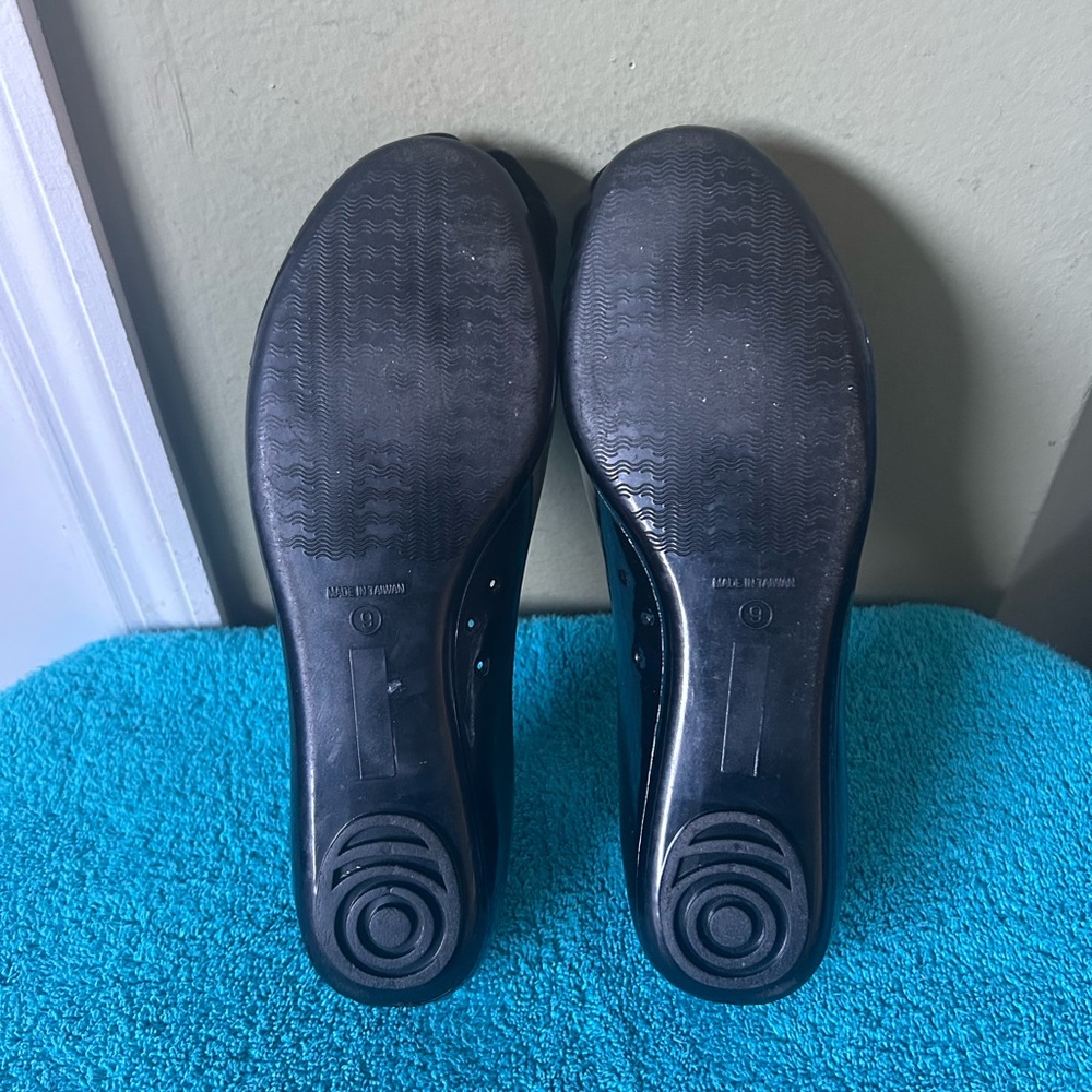 Kate Spade Jade Jelly Black Flats with Floral Accent Sz 9 - Picture 14 of 14